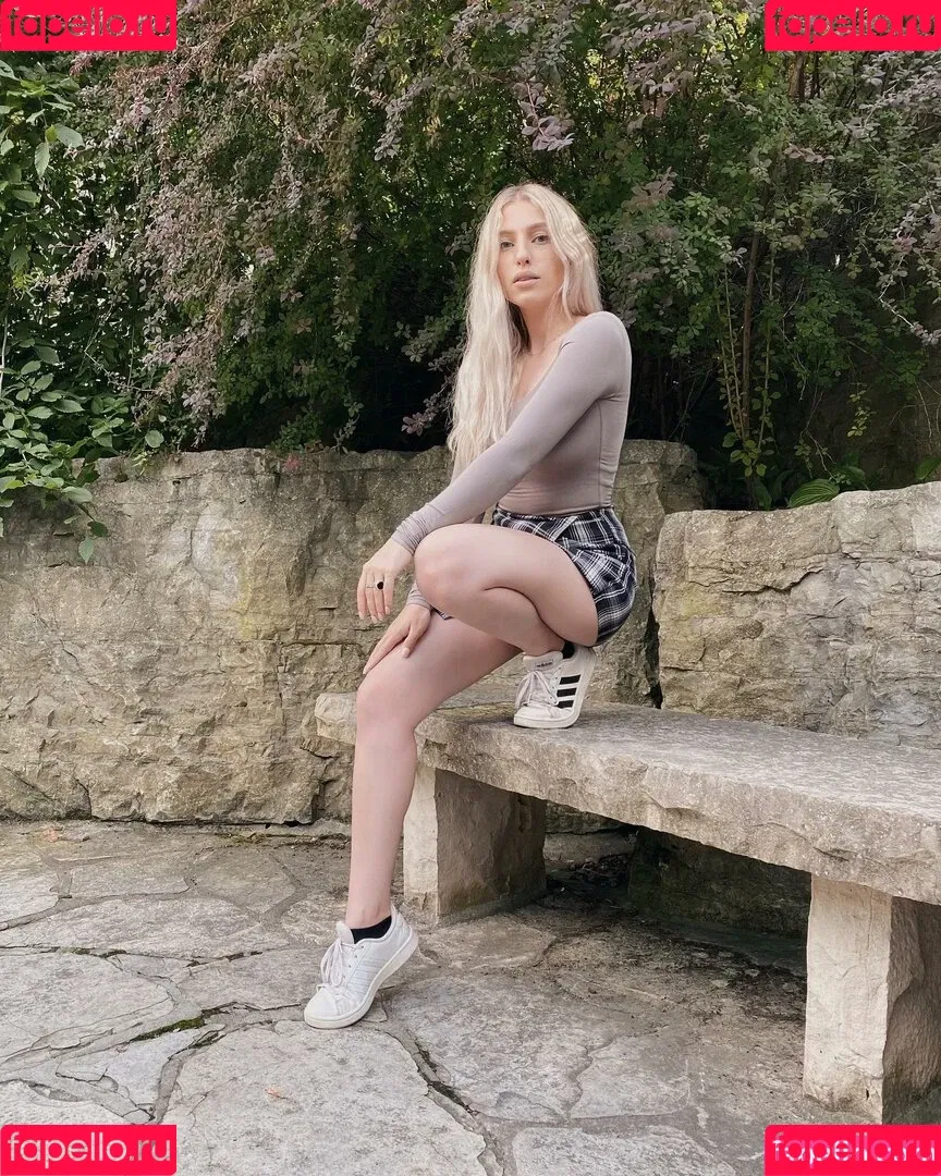 Emerome Onlyfans Photo Gallery 
