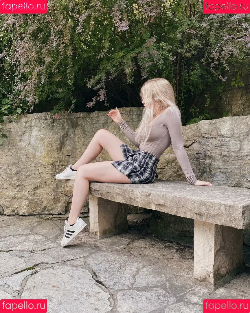 Emerome Onlyfans Photo Gallery 