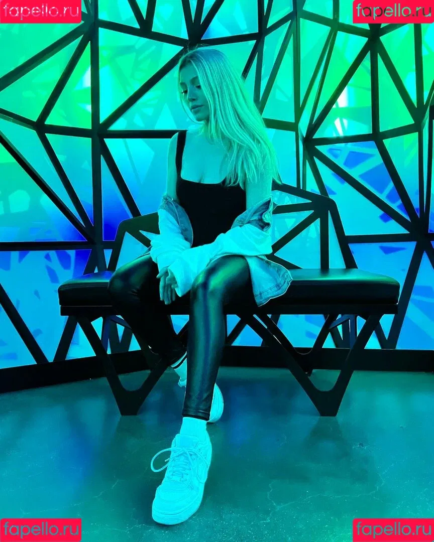 Emerome Onlyfans Photo Gallery 