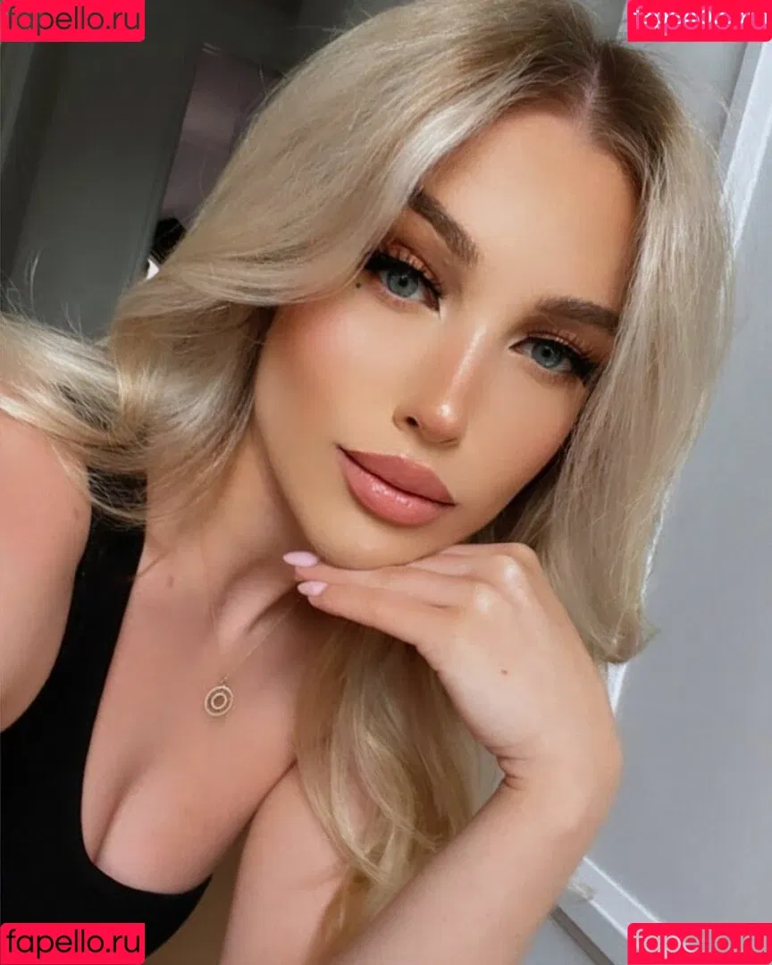 Emerome Onlyfans Photo Gallery 