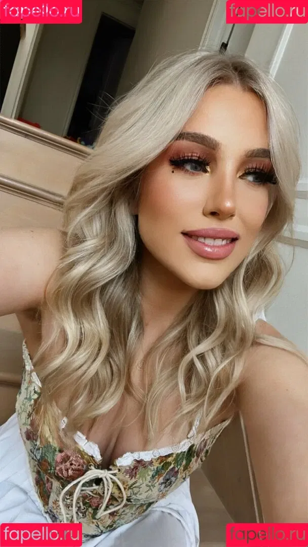Emerome Onlyfans Photo Gallery 