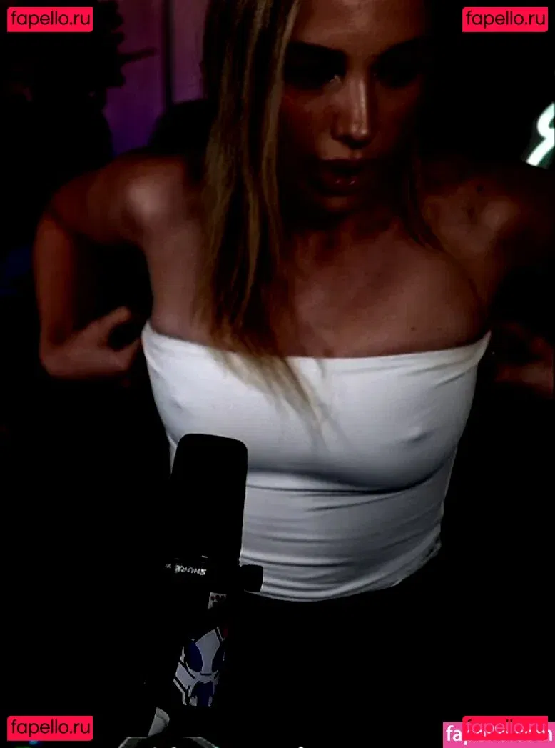 Emerome Onlyfans Photo Gallery 