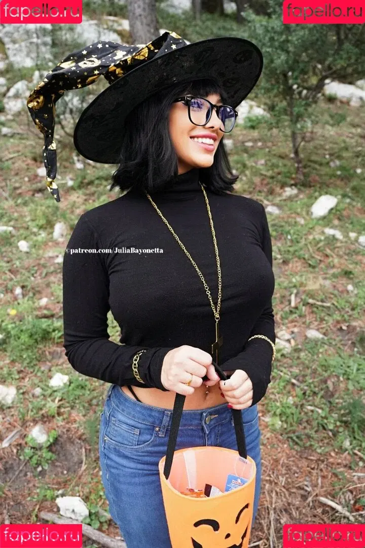 Julia Bayonetta Onlyfans Photo Gallery 