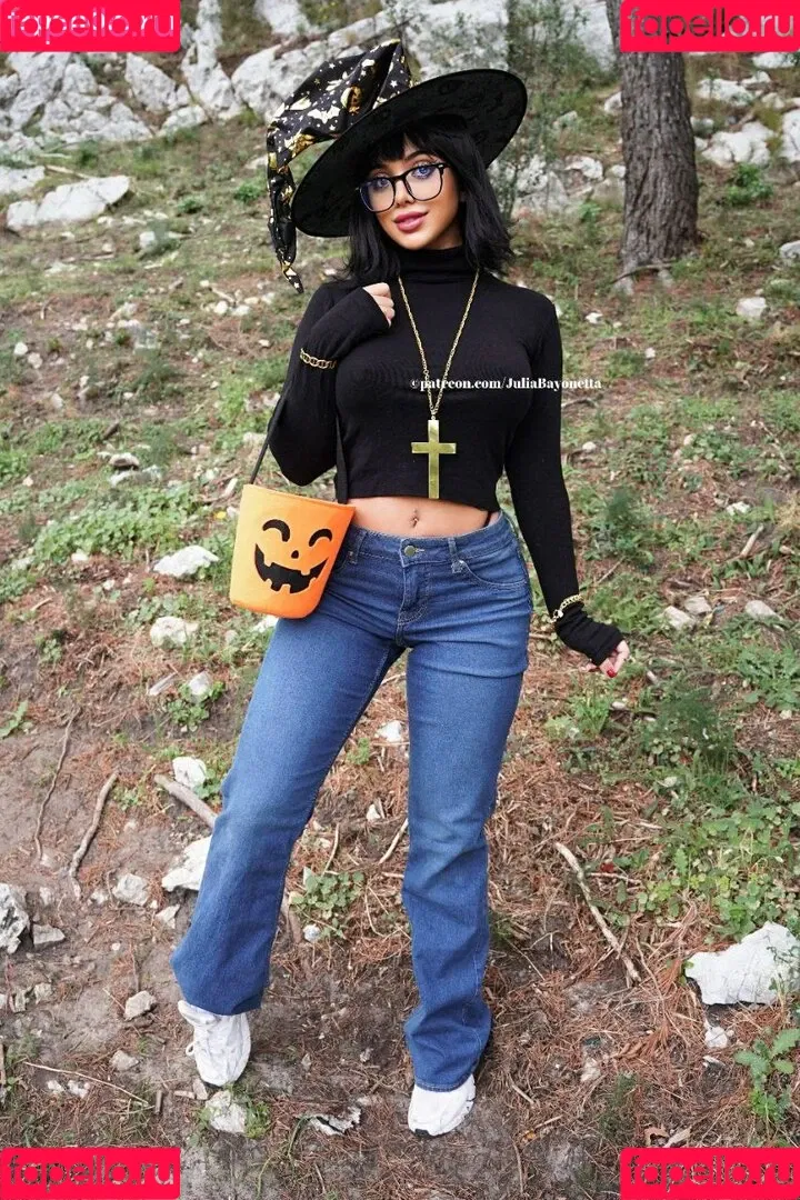 Julia Bayonetta Onlyfans Photo Gallery 