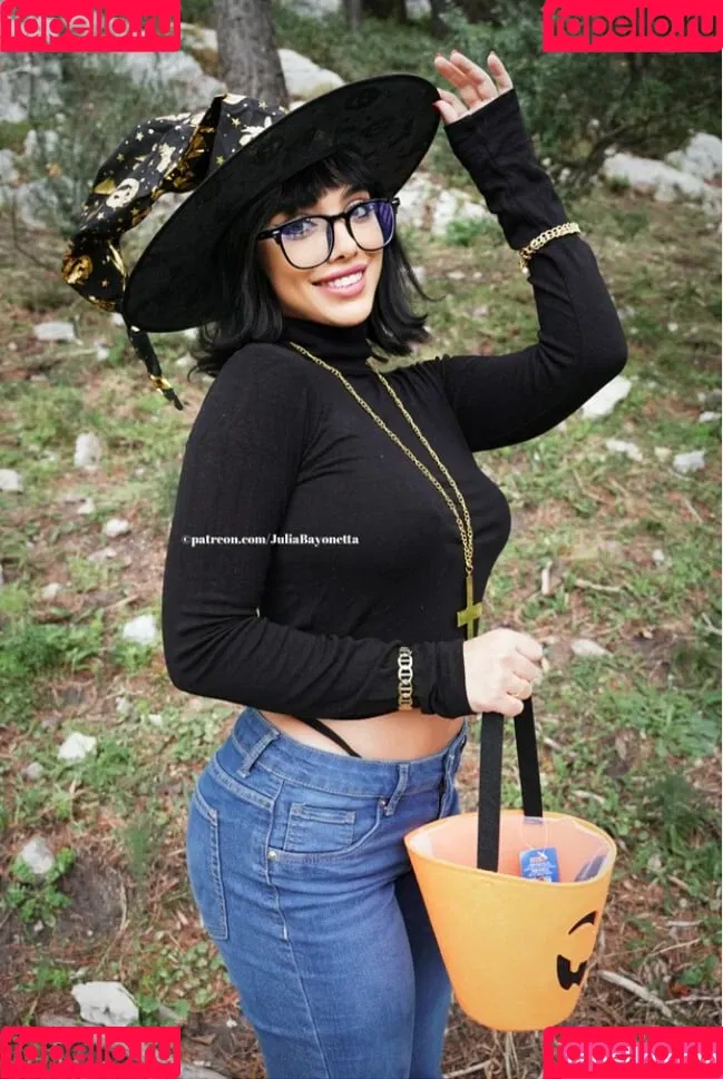 Julia Bayonetta Onlyfans Photo Gallery 