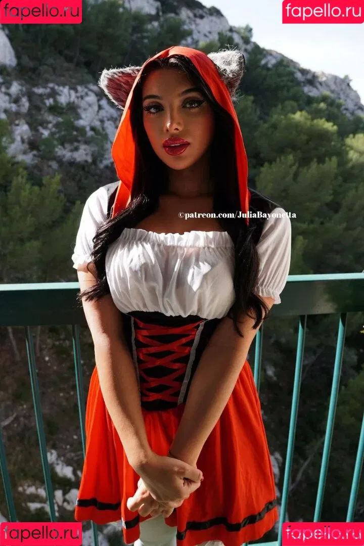 Julia Bayonetta Onlyfans Photo Gallery 