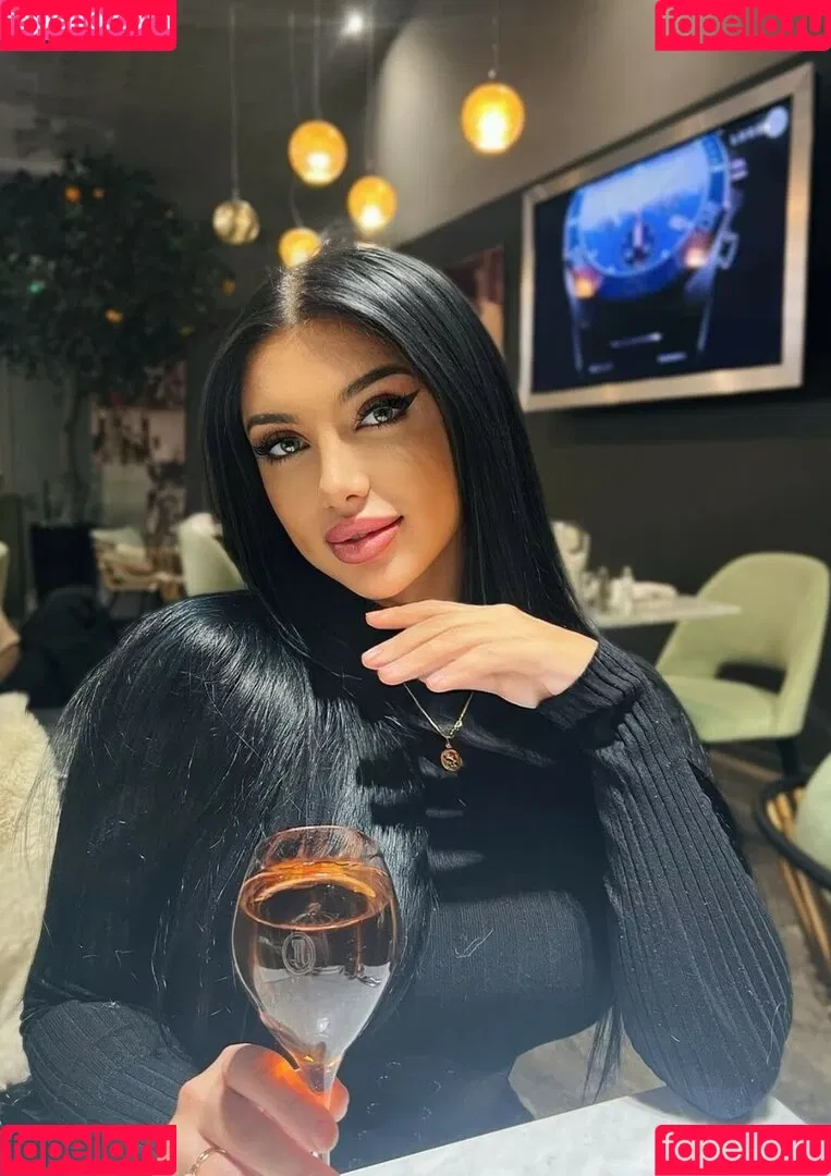 Julia Bayonetta Onlyfans Photo Gallery 