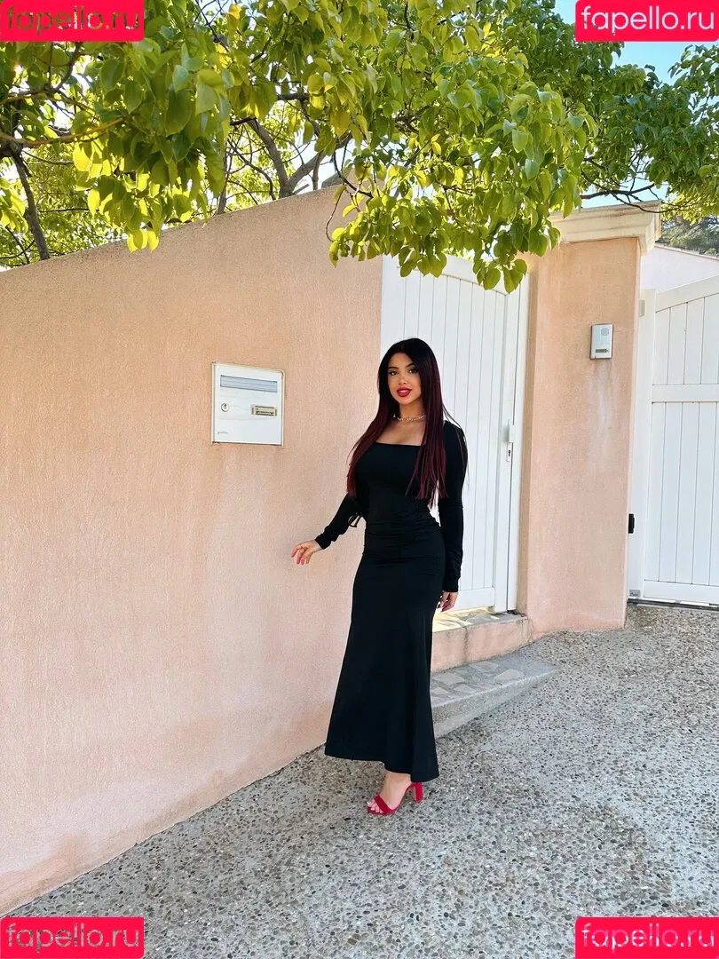 Julia Bayonetta Onlyfans Photo Gallery 