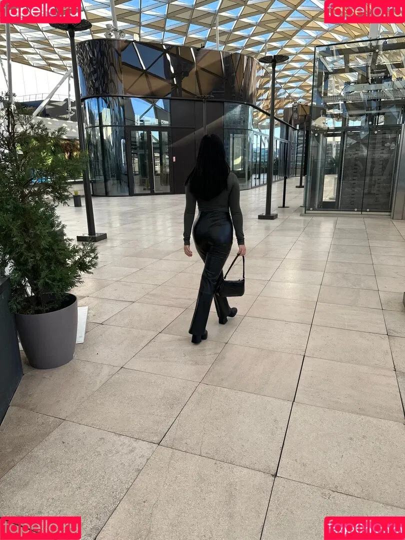 Julia Bayonetta Onlyfans Photo Gallery 
