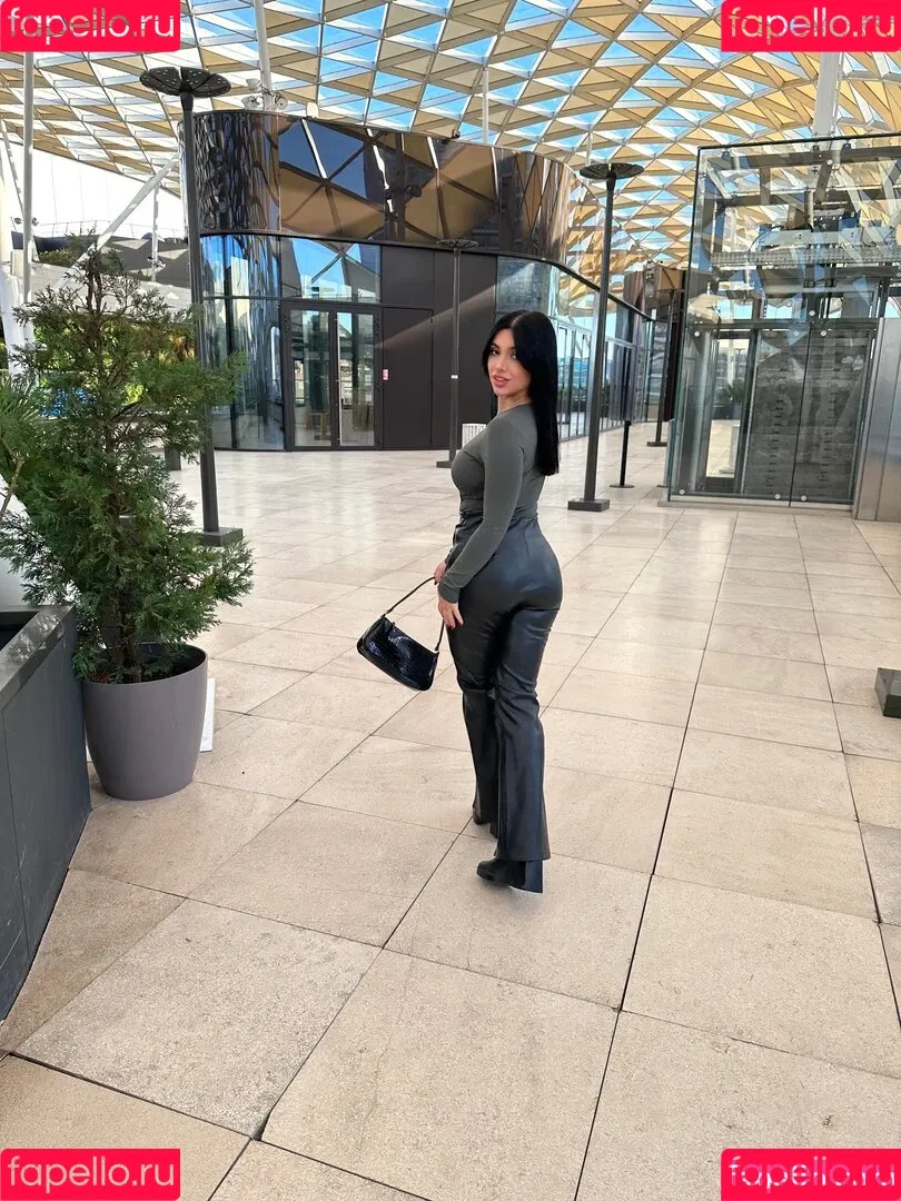 Julia Bayonetta Onlyfans Photo Gallery 