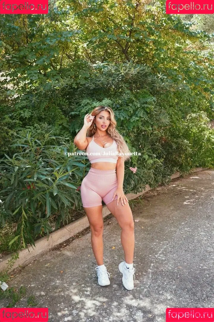 Julia Bayonetta Onlyfans Photo Gallery 