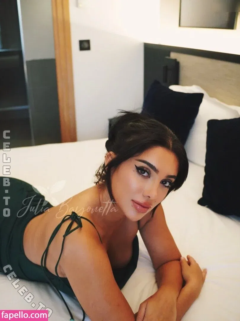 Julia Bayonetta Onlyfans Photo Gallery 