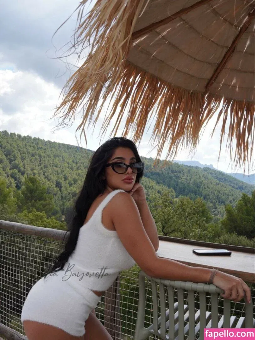 Julia Bayonetta Onlyfans Photo Gallery 