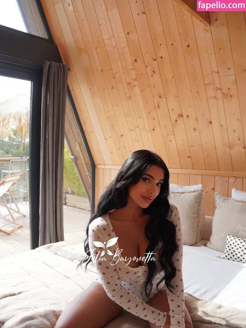 Julia Bayonetta Onlyfans Photo Gallery 