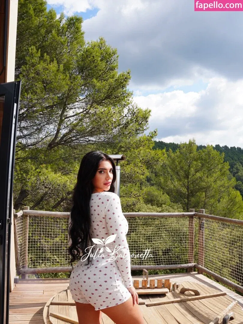 Julia Bayonetta Onlyfans Photo Gallery 