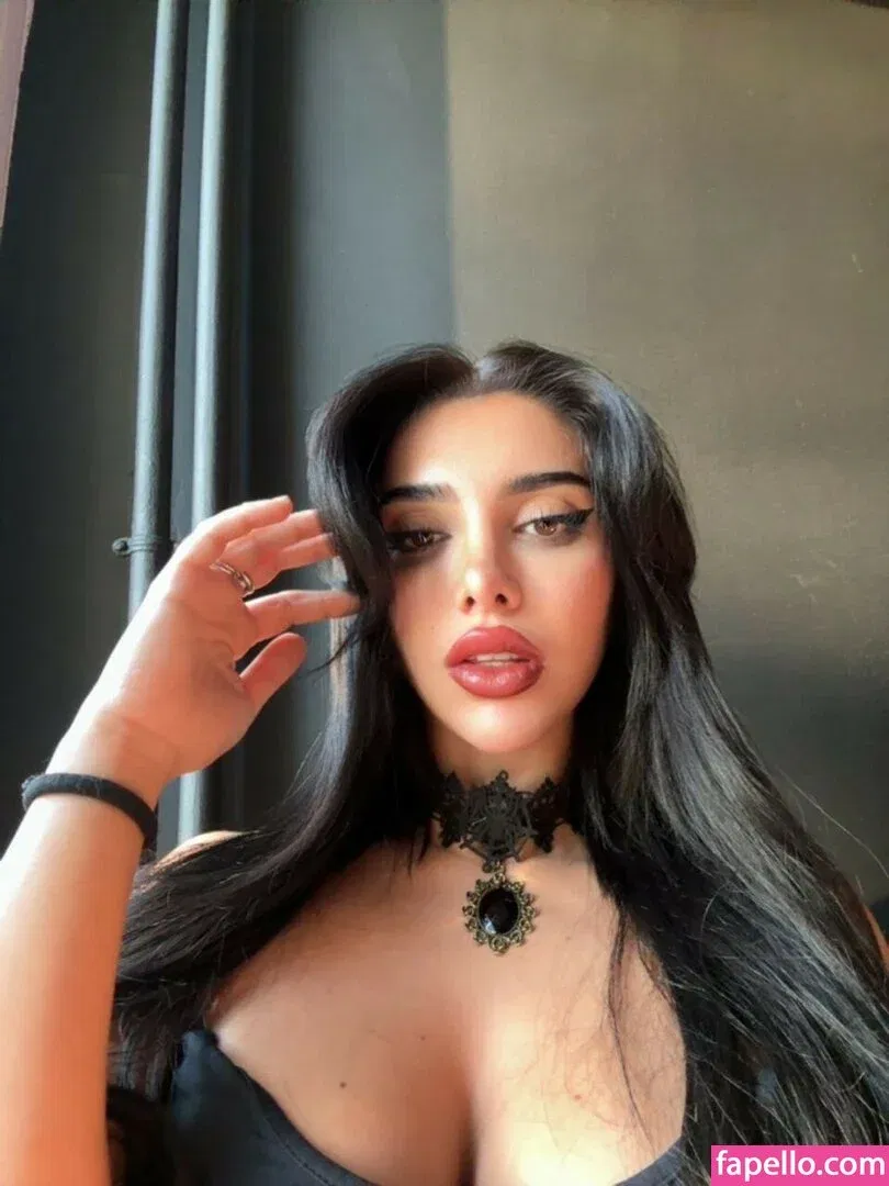 Julia Bayonetta Onlyfans Photo Gallery 