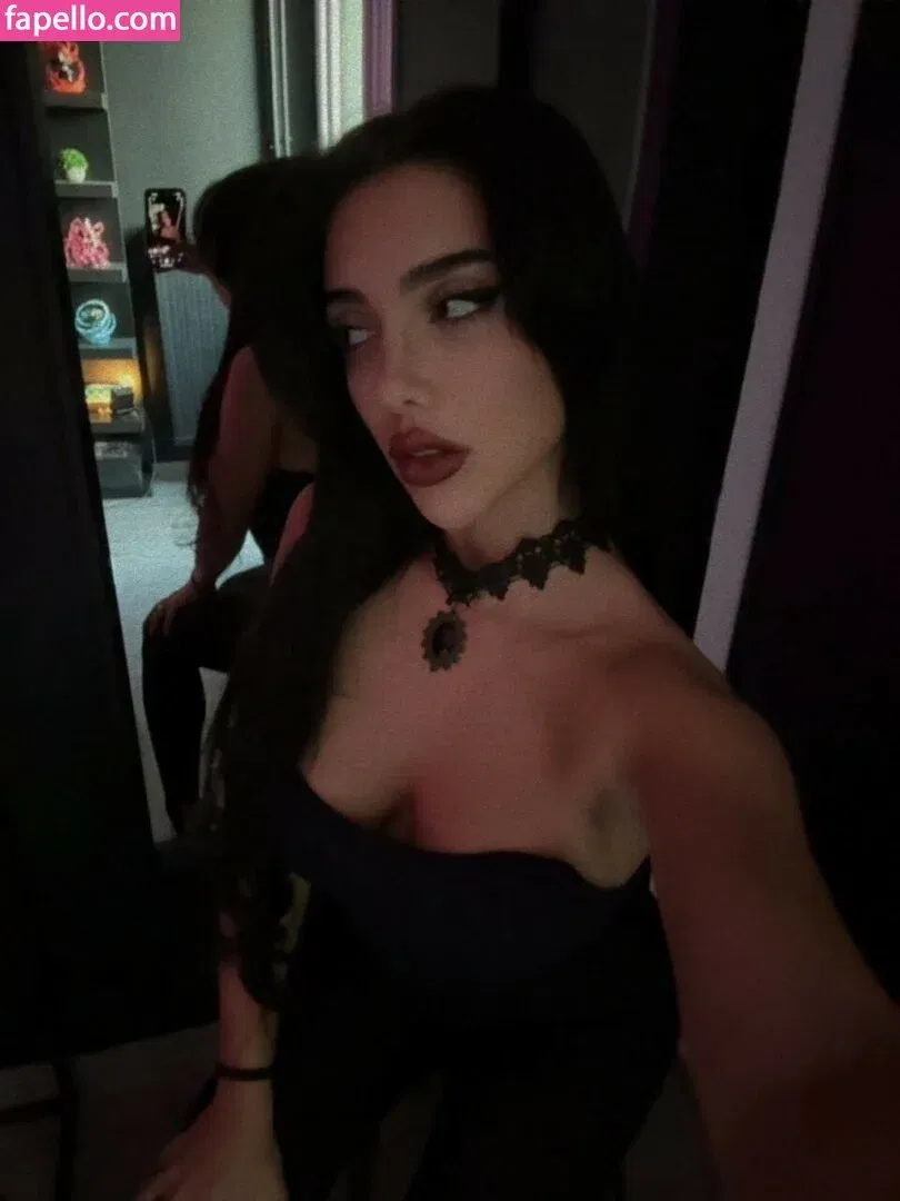 Julia Bayonetta Onlyfans Photo Gallery 