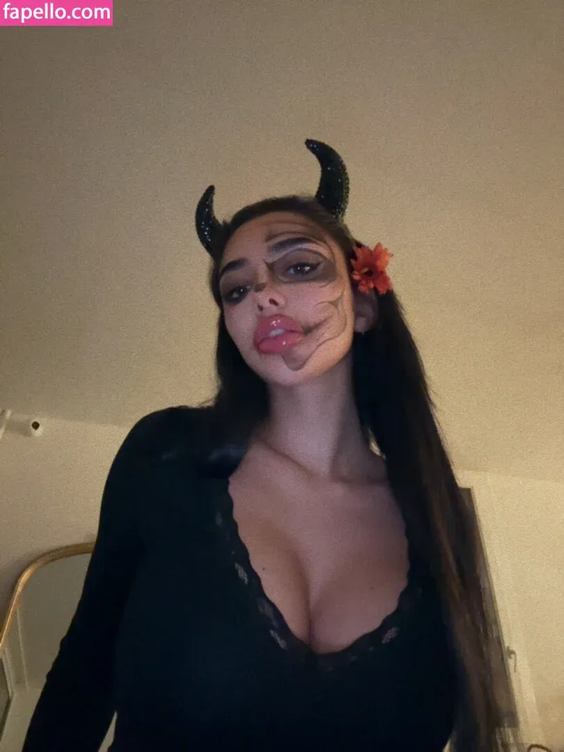 Julia Bayonetta Onlyfans Photo Gallery 