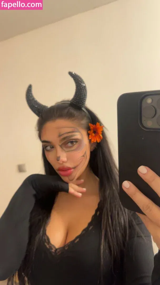 Julia Bayonetta Onlyfans Photo Gallery 