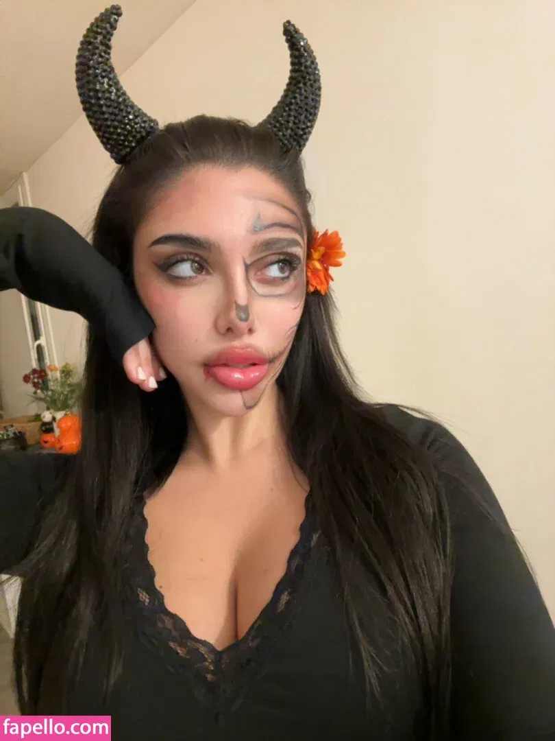 Julia Bayonetta Onlyfans Photo Gallery 