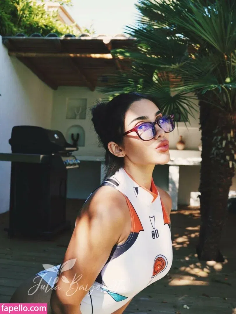 Julia Bayonetta Onlyfans Photo Gallery 