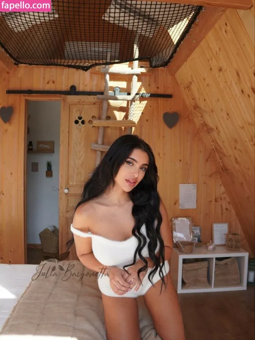 Julia Bayonetta Onlyfans Photo Gallery 