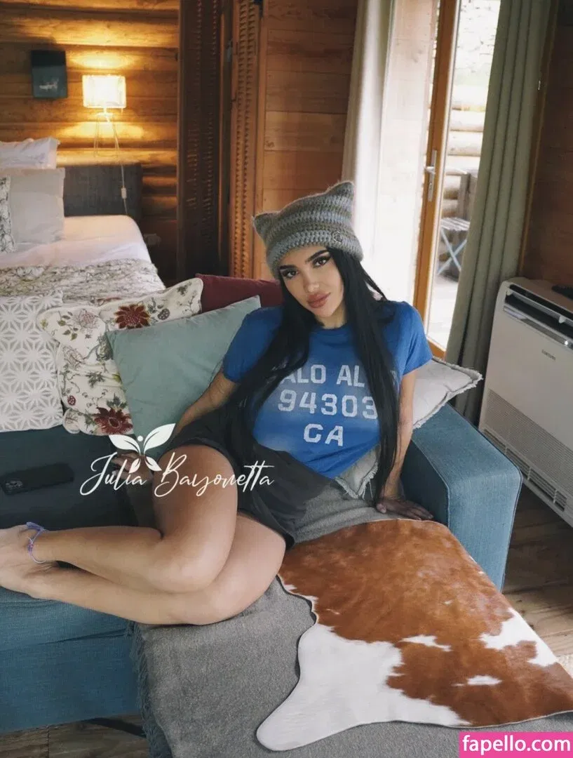 Julia Bayonetta Onlyfans Photo Gallery 