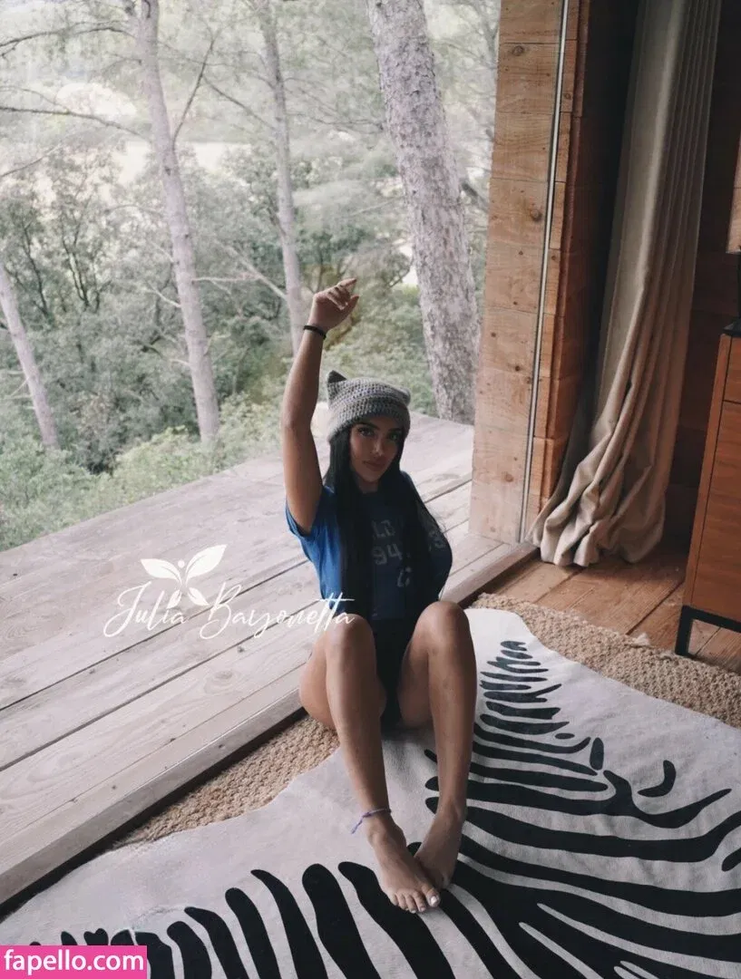 Julia Bayonetta Onlyfans Photo Gallery 