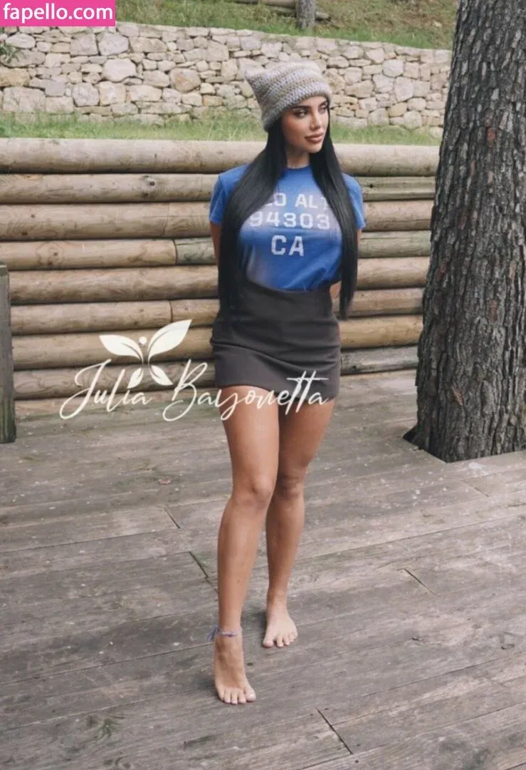 Julia Bayonetta Onlyfans Photo Gallery 