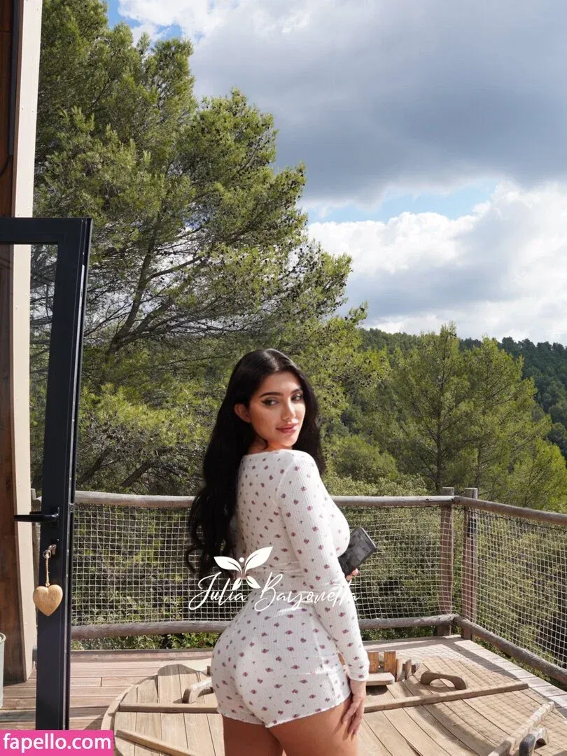 Julia Bayonetta Onlyfans Photo Gallery 