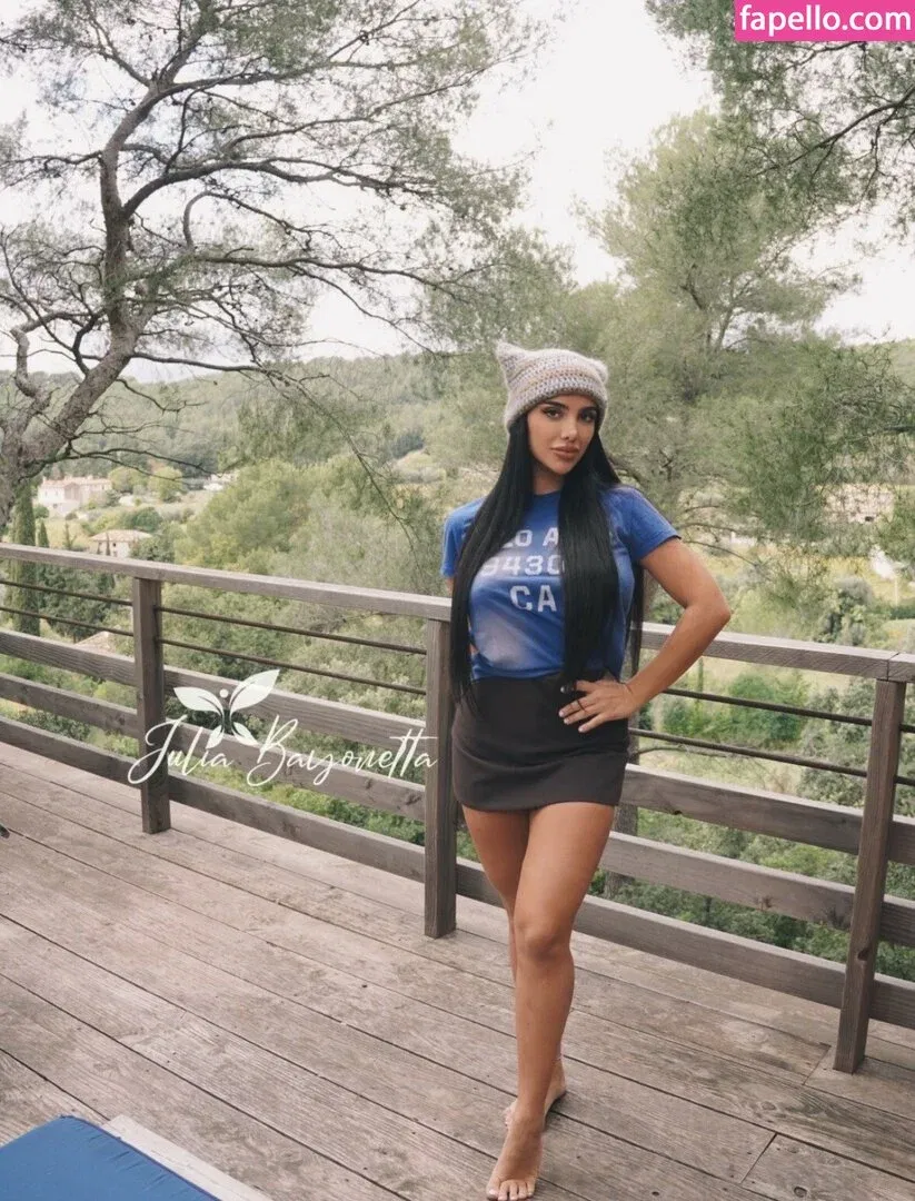 Julia Bayonetta Onlyfans Photo Gallery 