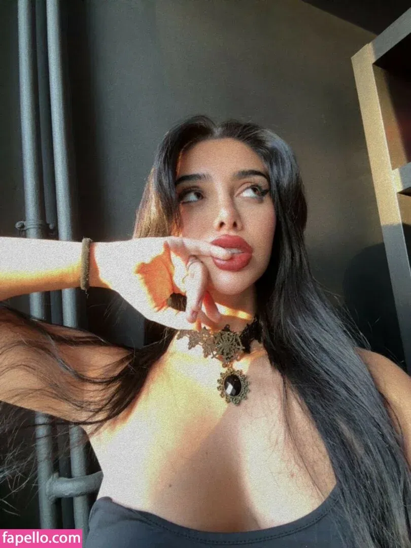 Julia Bayonetta Onlyfans Photo Gallery 