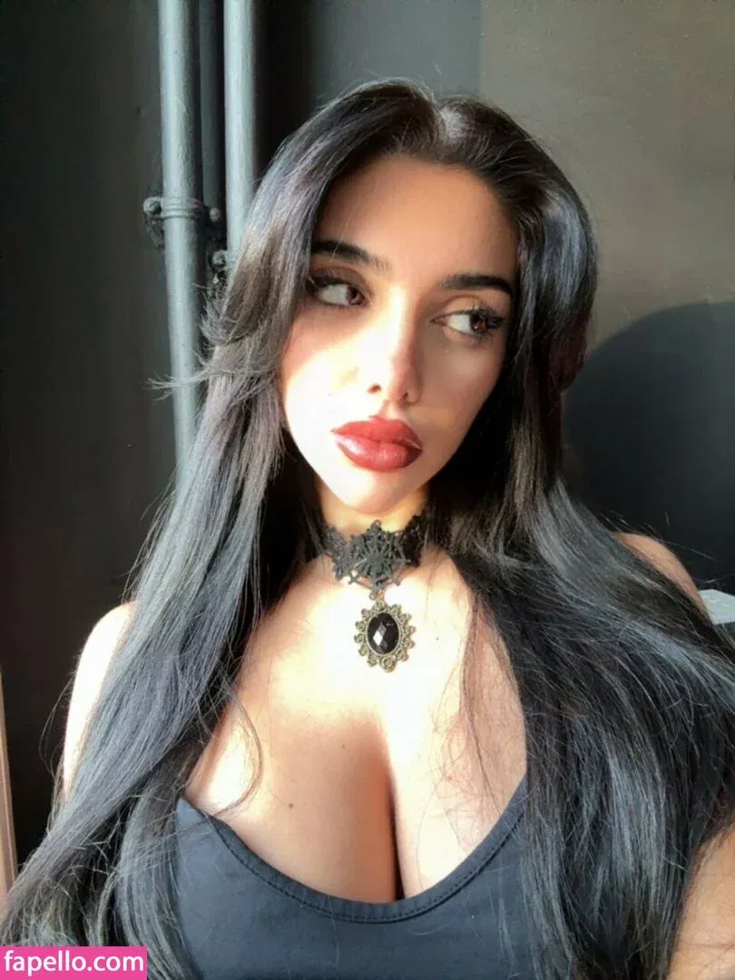 Julia Bayonetta Onlyfans Photo Gallery 