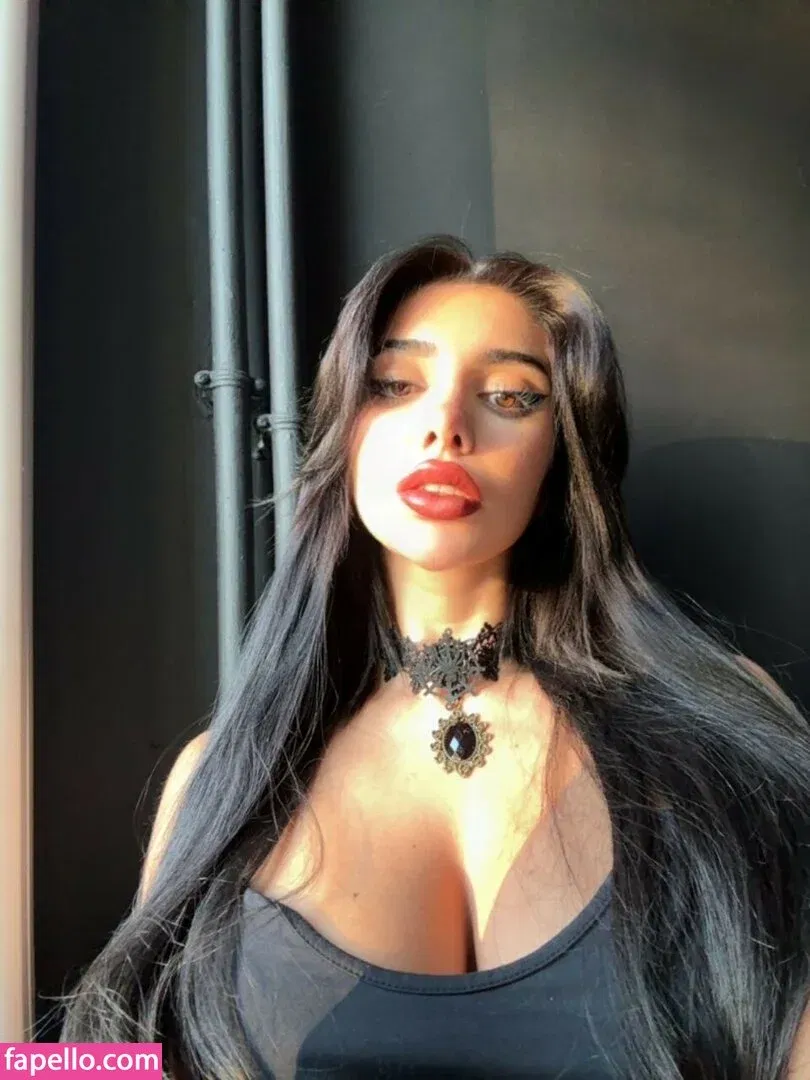 Julia Bayonetta Onlyfans Photo Gallery 