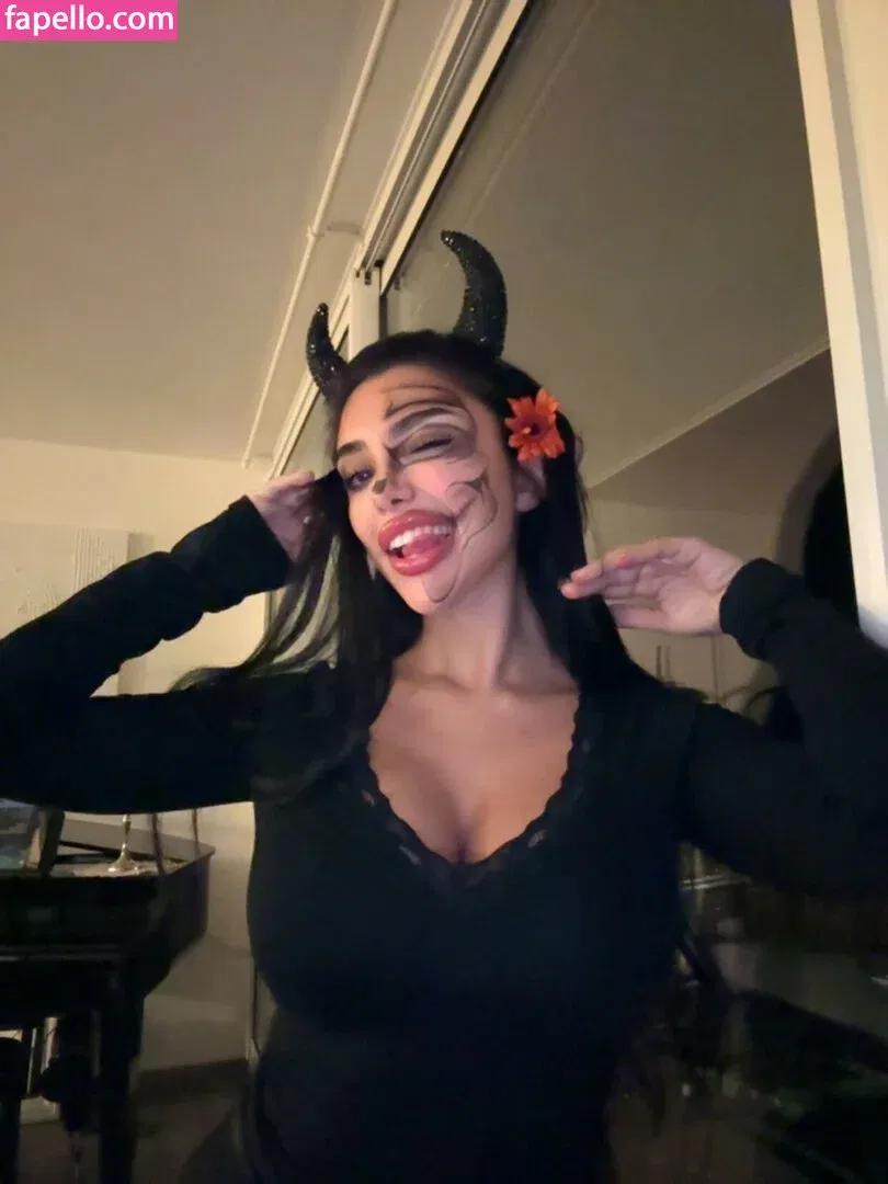 Julia Bayonetta Onlyfans Photo Gallery 