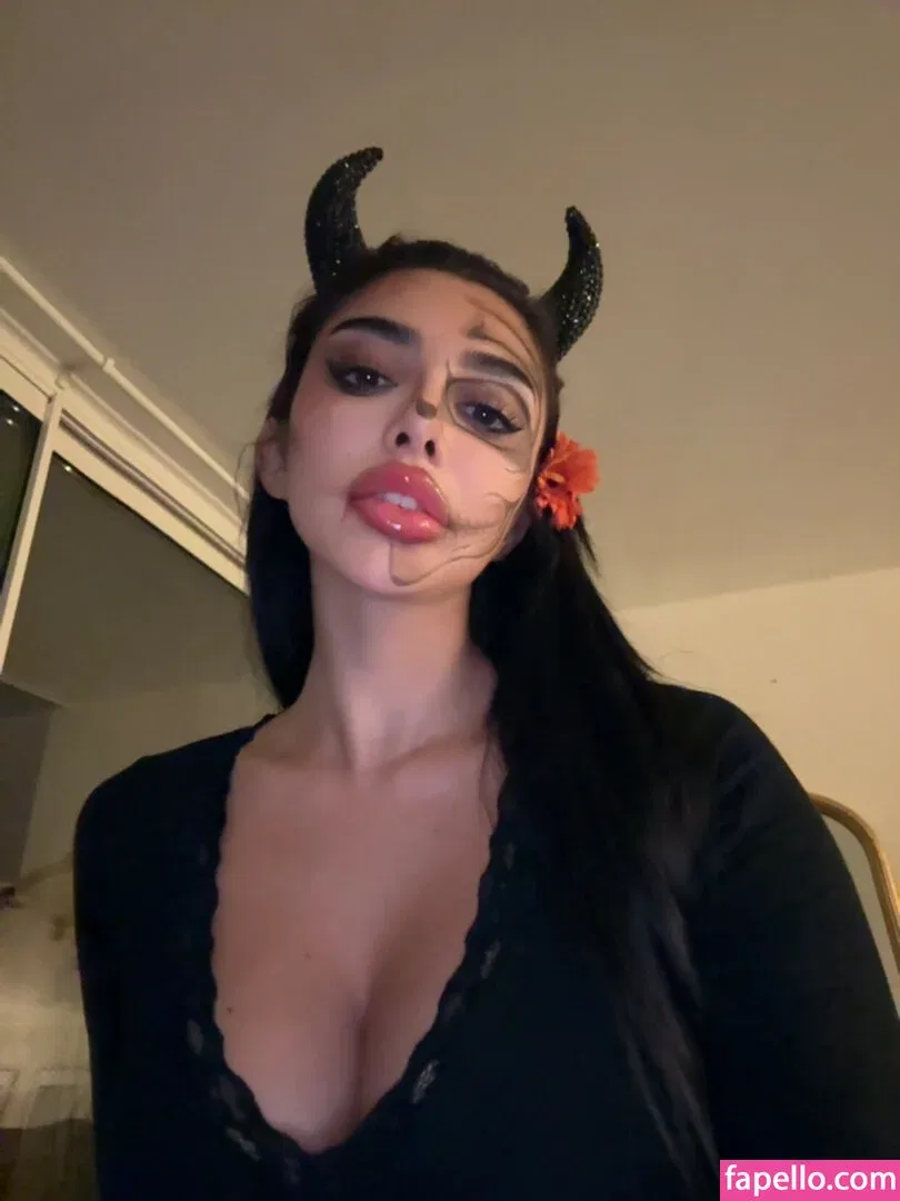 Julia Bayonetta Onlyfans Photo Gallery 