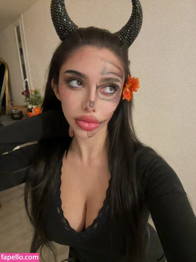 Julia Bayonetta Onlyfans Photo Gallery 