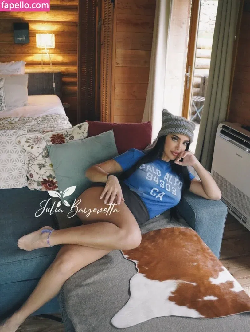 Julia Bayonetta Onlyfans Photo Gallery 