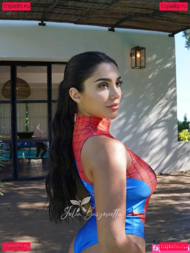 Julia Bayonetta Onlyfans Photo Gallery 