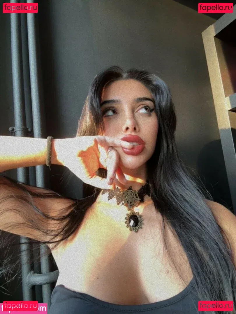 Julia Bayonetta Onlyfans Photo Gallery 