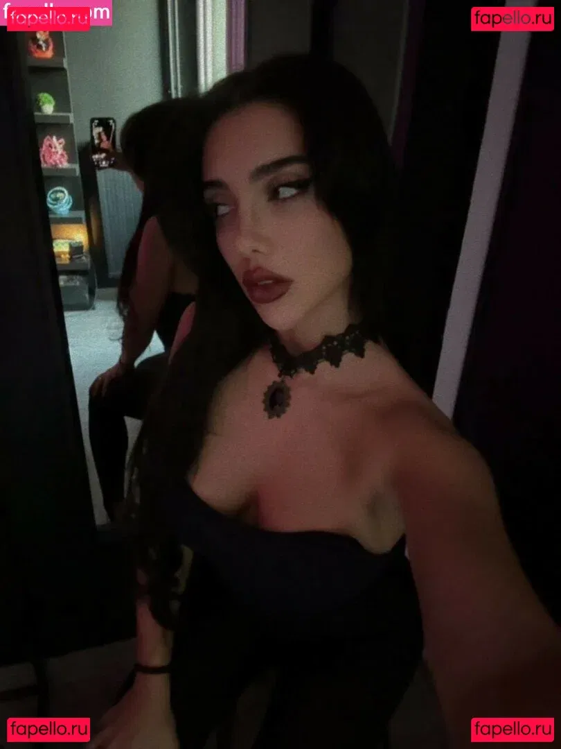 Julia Bayonetta Onlyfans Photo Gallery 