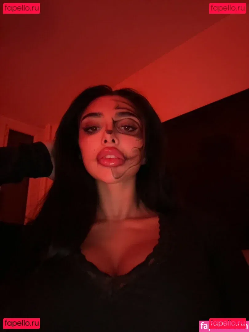 Julia Bayonetta Onlyfans Photo Gallery 