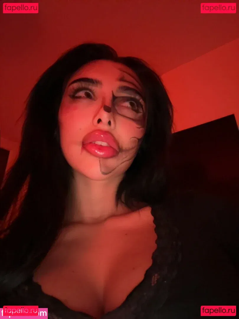 Julia Bayonetta Onlyfans Photo Gallery 