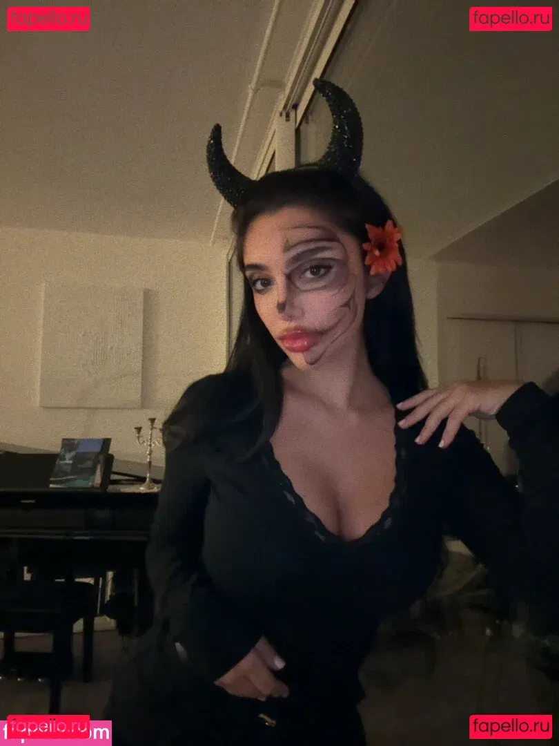 Julia Bayonetta Onlyfans Photo Gallery 