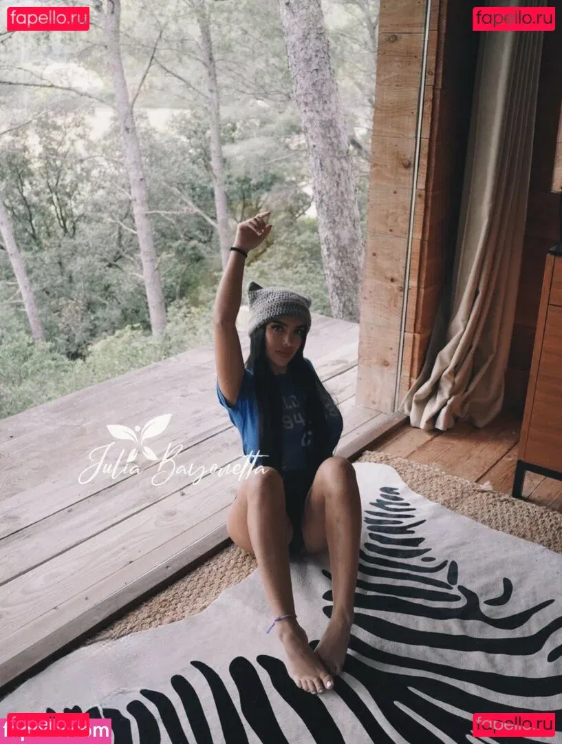 Julia Bayonetta Onlyfans Photo Gallery 