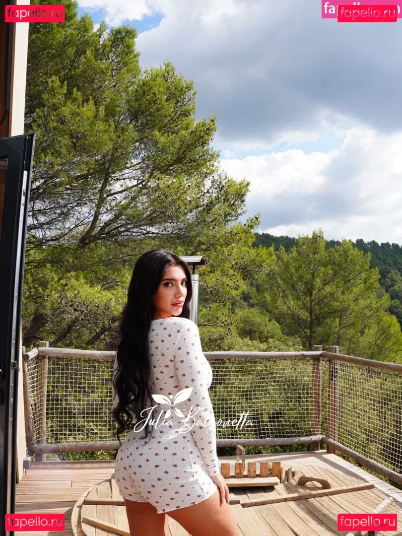 Julia Bayonetta Onlyfans Photo Gallery 