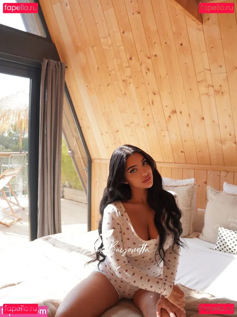 Julia Bayonetta Onlyfans Photo Gallery 