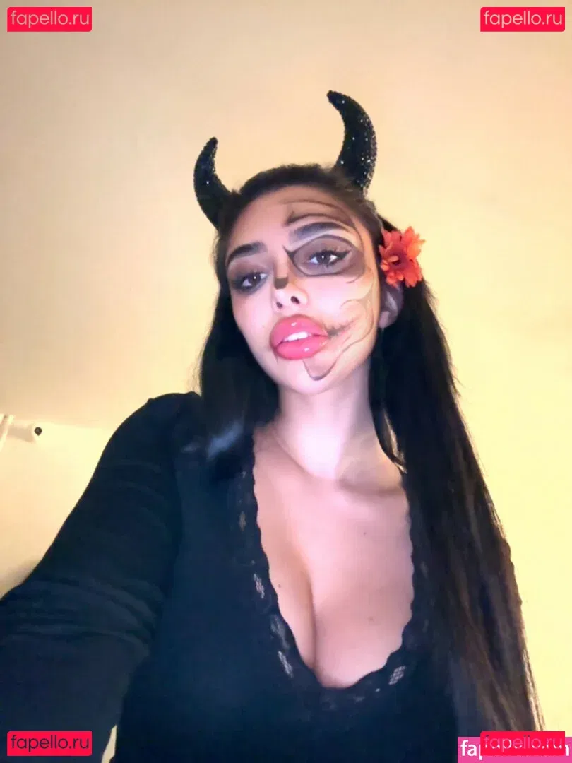 Julia Bayonetta Onlyfans Photo Gallery 