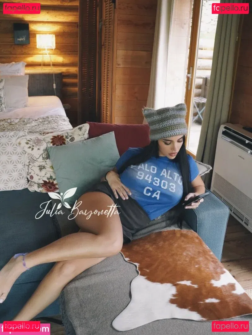 Julia Bayonetta Onlyfans Photo Gallery 