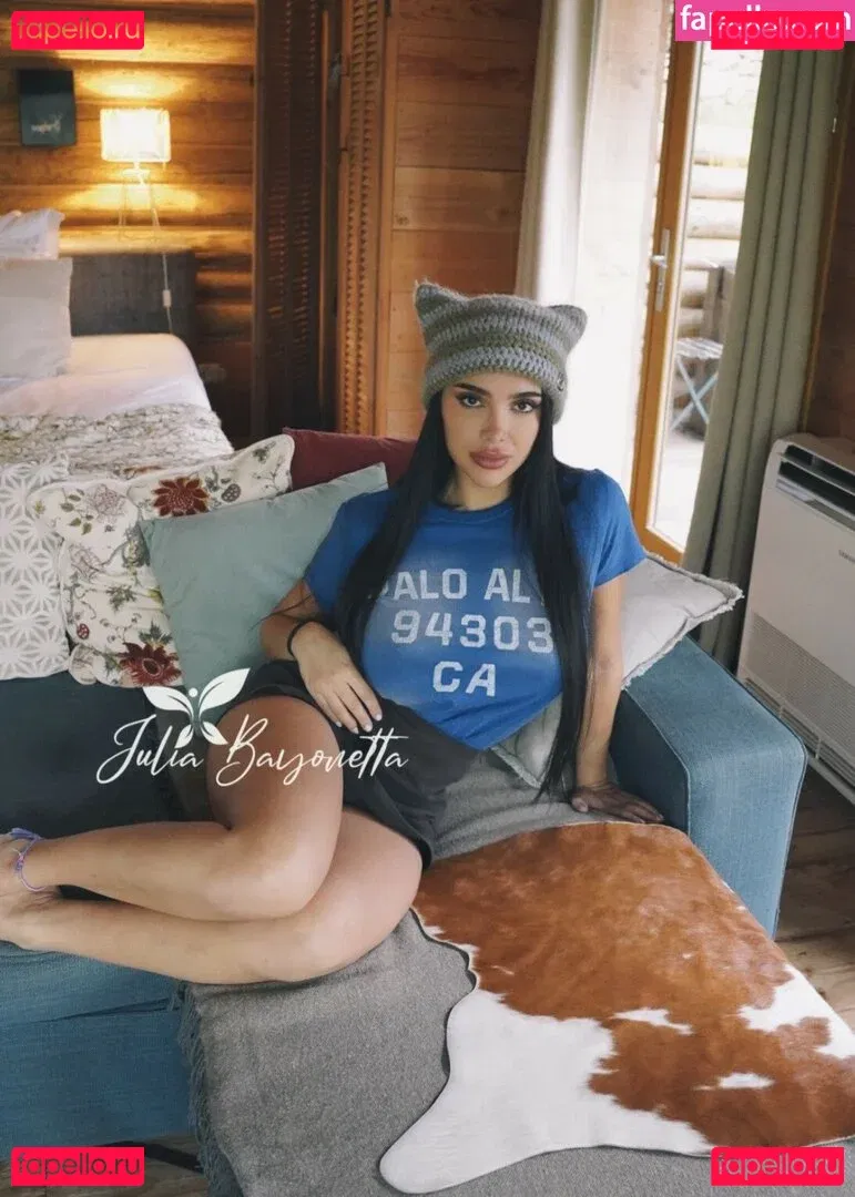 Julia Bayonetta Onlyfans Photo Gallery 